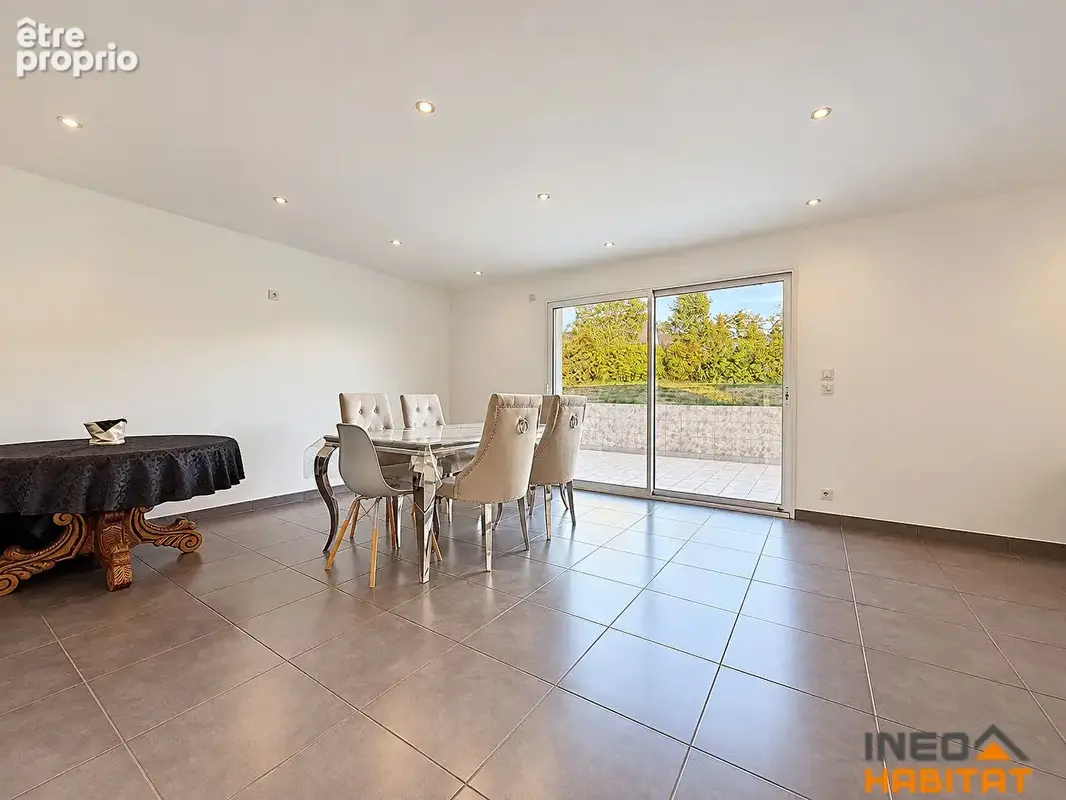 Maison contemporaine 6 pièces 114 m² - Châteaubourg - photo 2