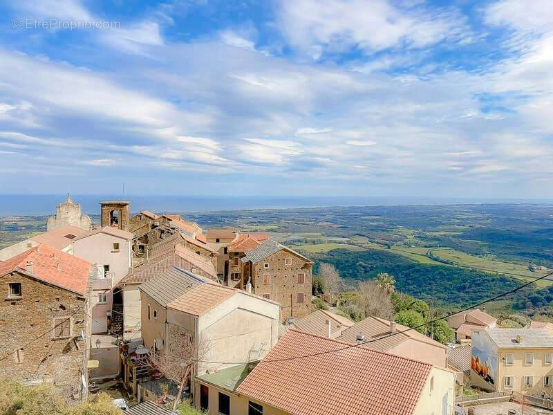 Appartement à LINGUIZZETTA
