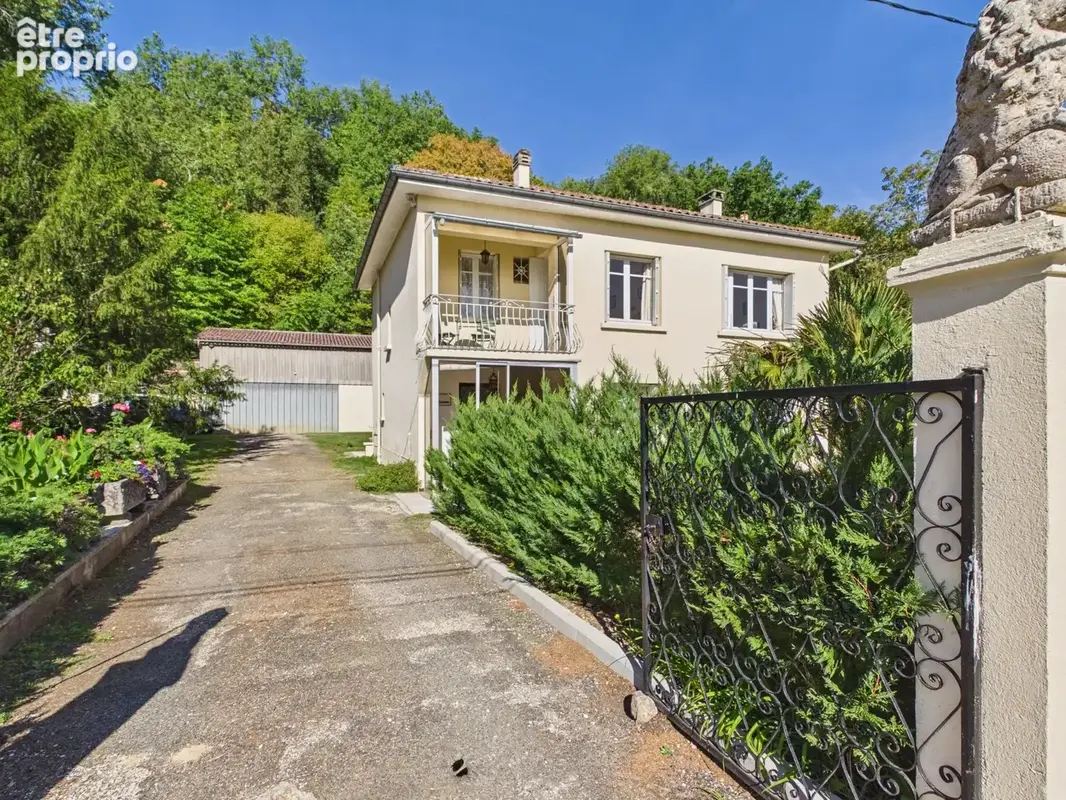 Jolie maison avec grande dépendance et jardin arboré - photo 16