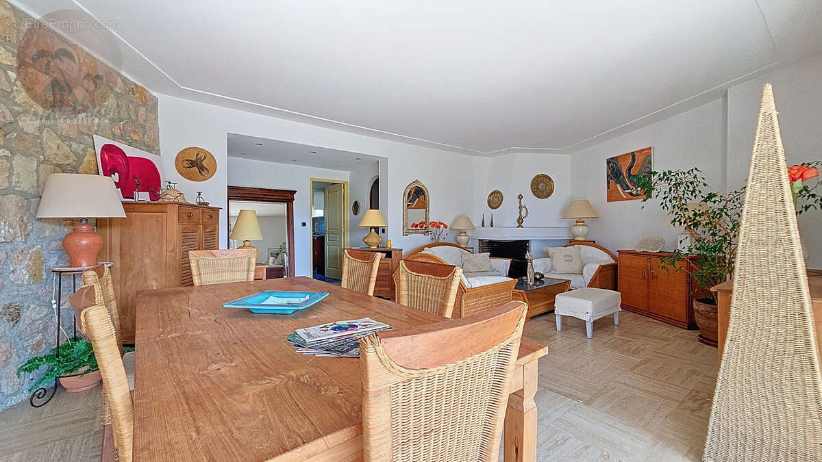 Appartement à LE CANNET