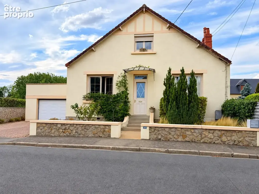 Maison à SABLE-SUR-SARTHE