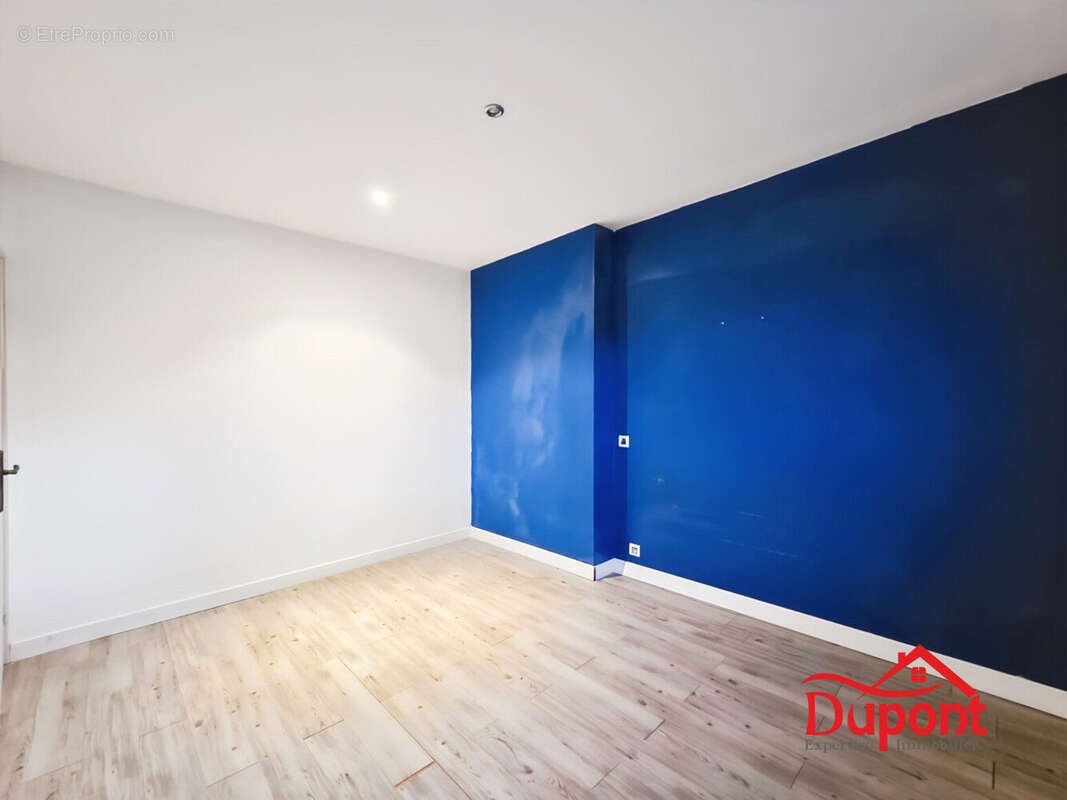 Maison à NEUVILLE-SAINT-REMY