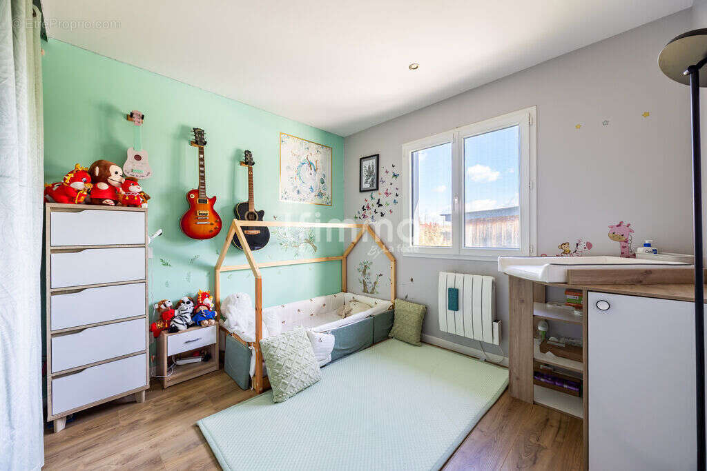 Maison à CABANAC-ET-VILLAGRAINS