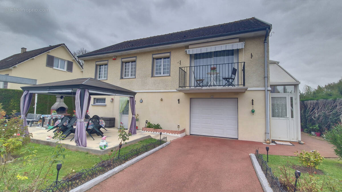 Maison à NOGENT-LE-ROI