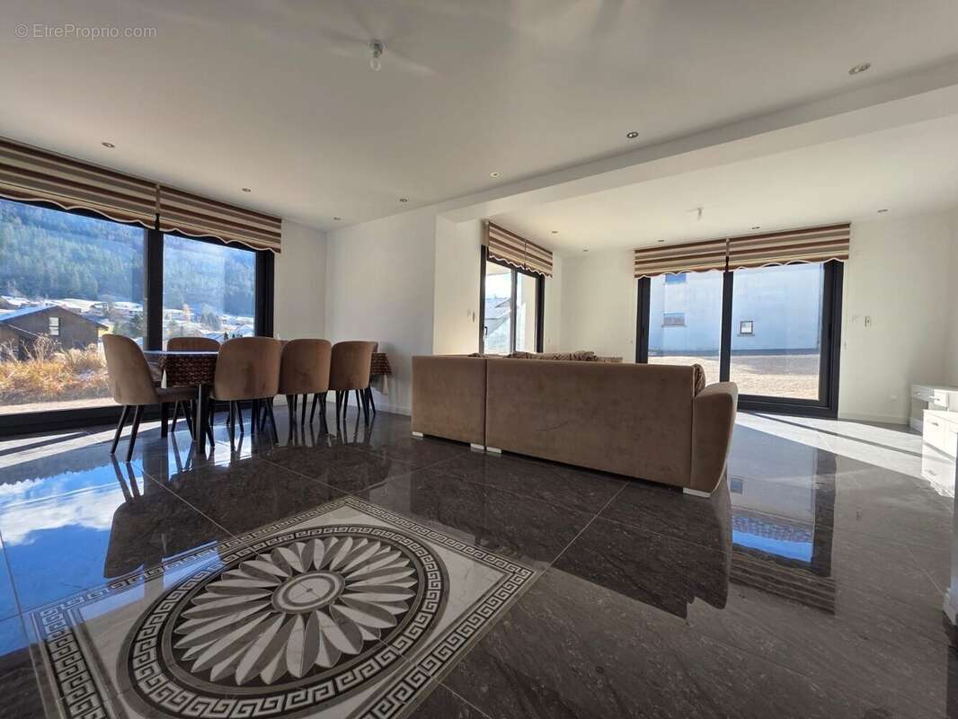 Maison à BOIS-D&#039;AMONT