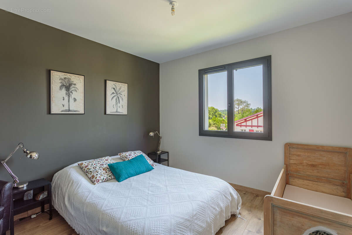 Maison à BASSUSSARRY