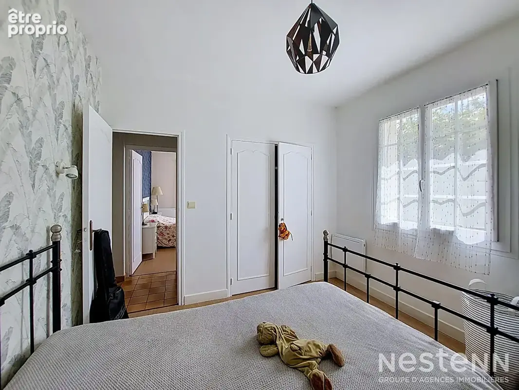 A Vendre Maison de plain-pied de 136 m² avec double garage sur terrain arboré d'environ 4 800 m² - photo 14