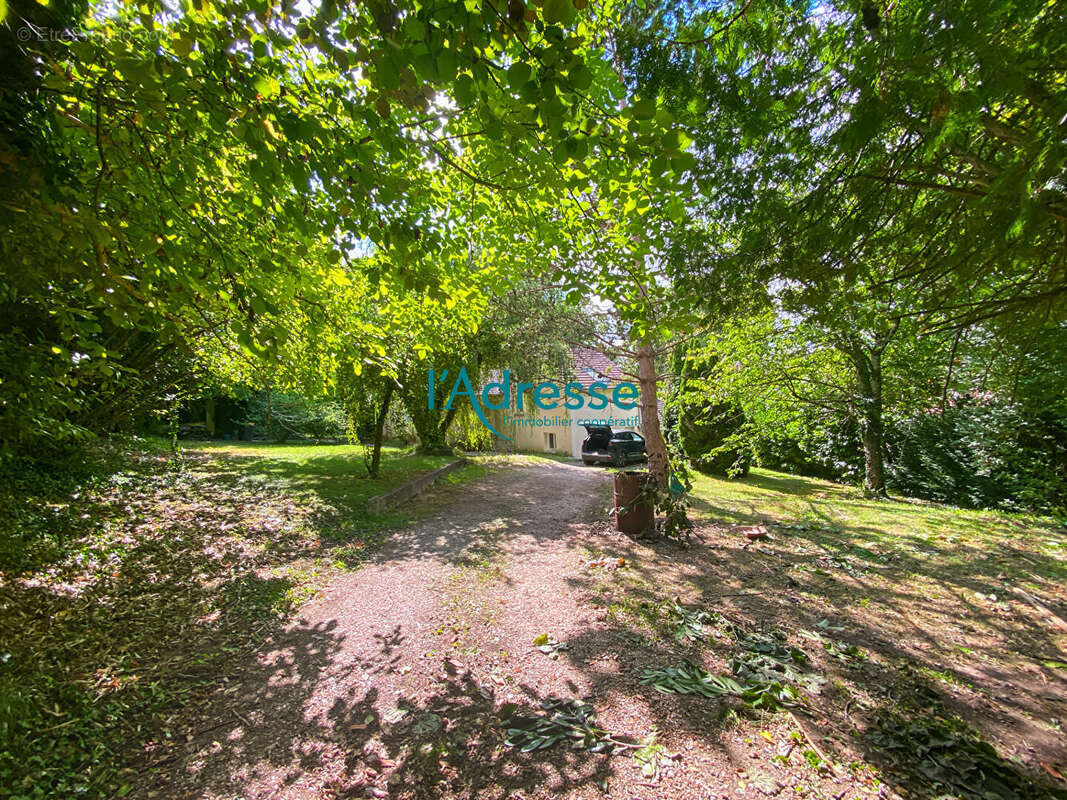 Maison à SERAINCOURT