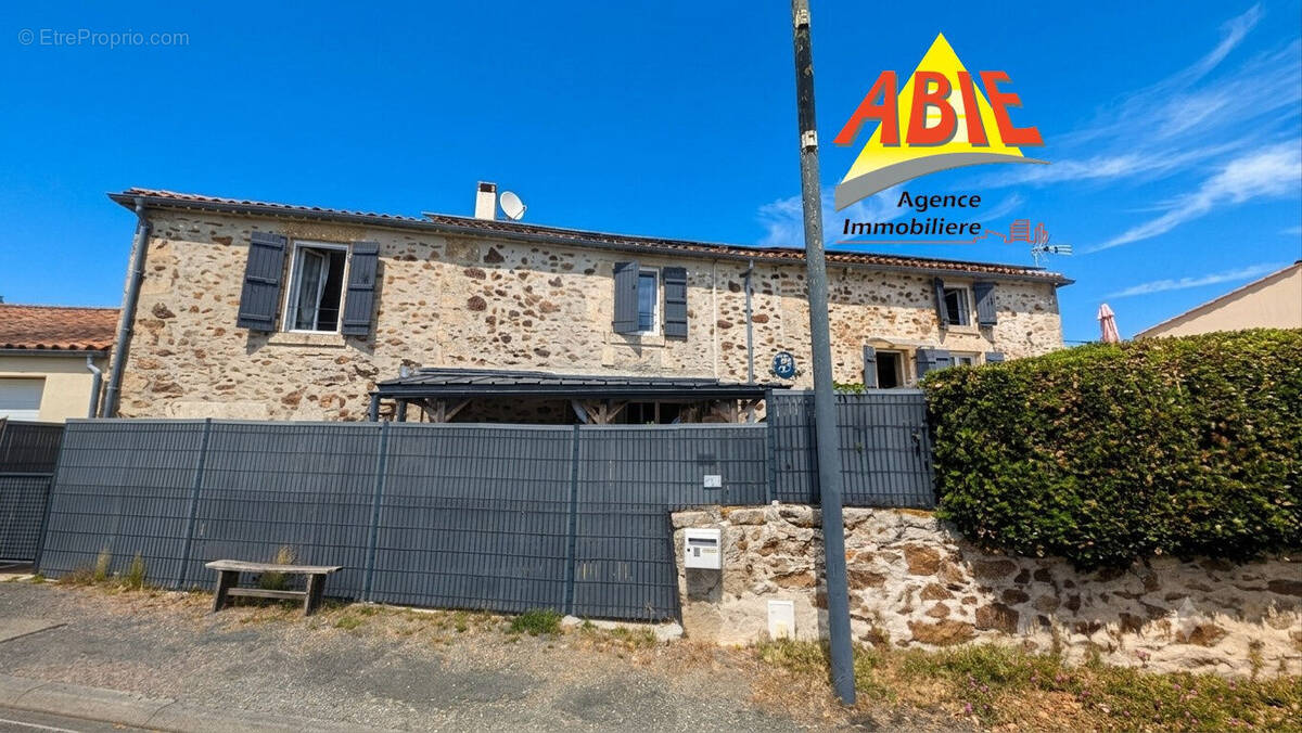 Photo 1 - Maison à MERVENT