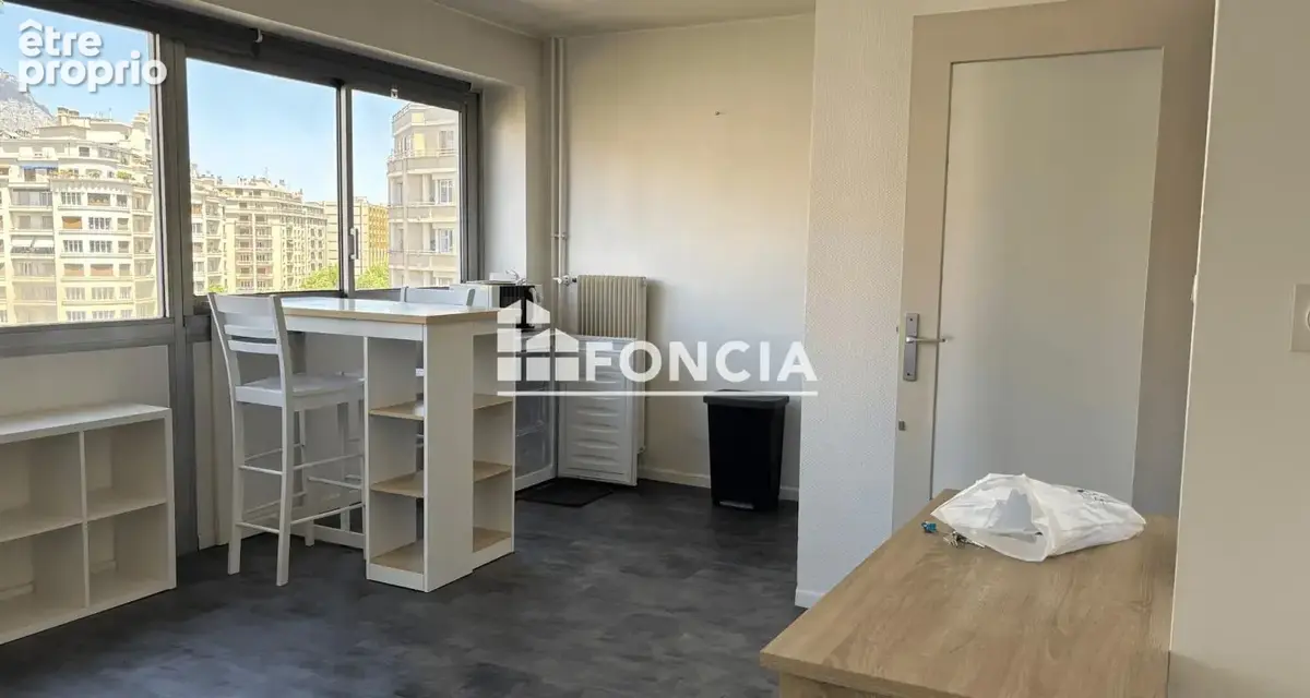Grenoble rue mallifaud - a vendre grand studio 25,74 m², tres bon etat - photo 4