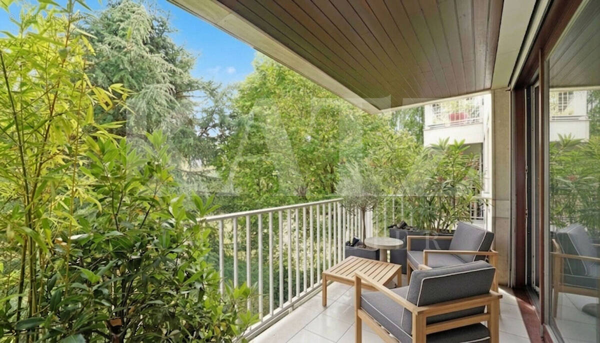 Appartement à GARCHES