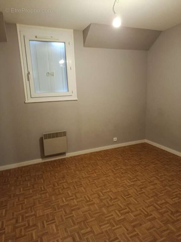 Maison à SURY-PRES-LERE