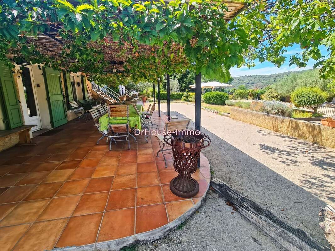 Maison à ALLEMAGNE-EN-PROVENCE