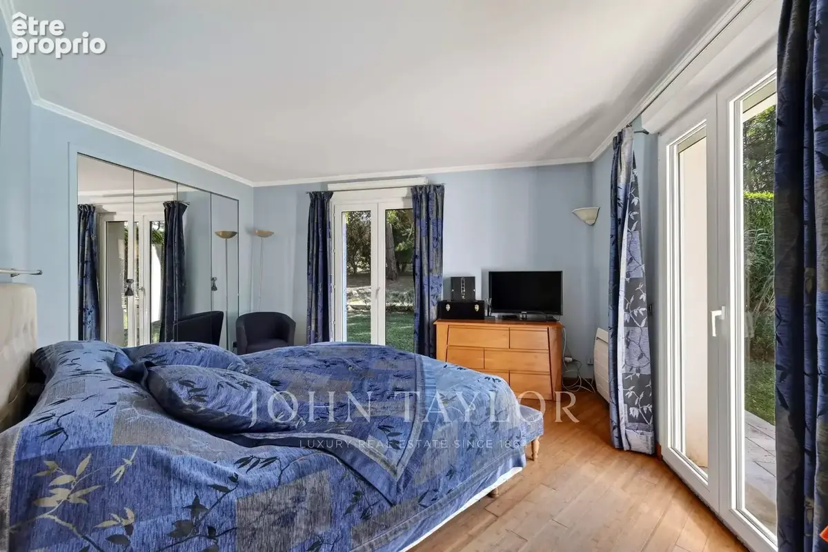 Maison familiale 200 m² avec piscine – terrain 4 000 m² et potentiel foncier - photo 9