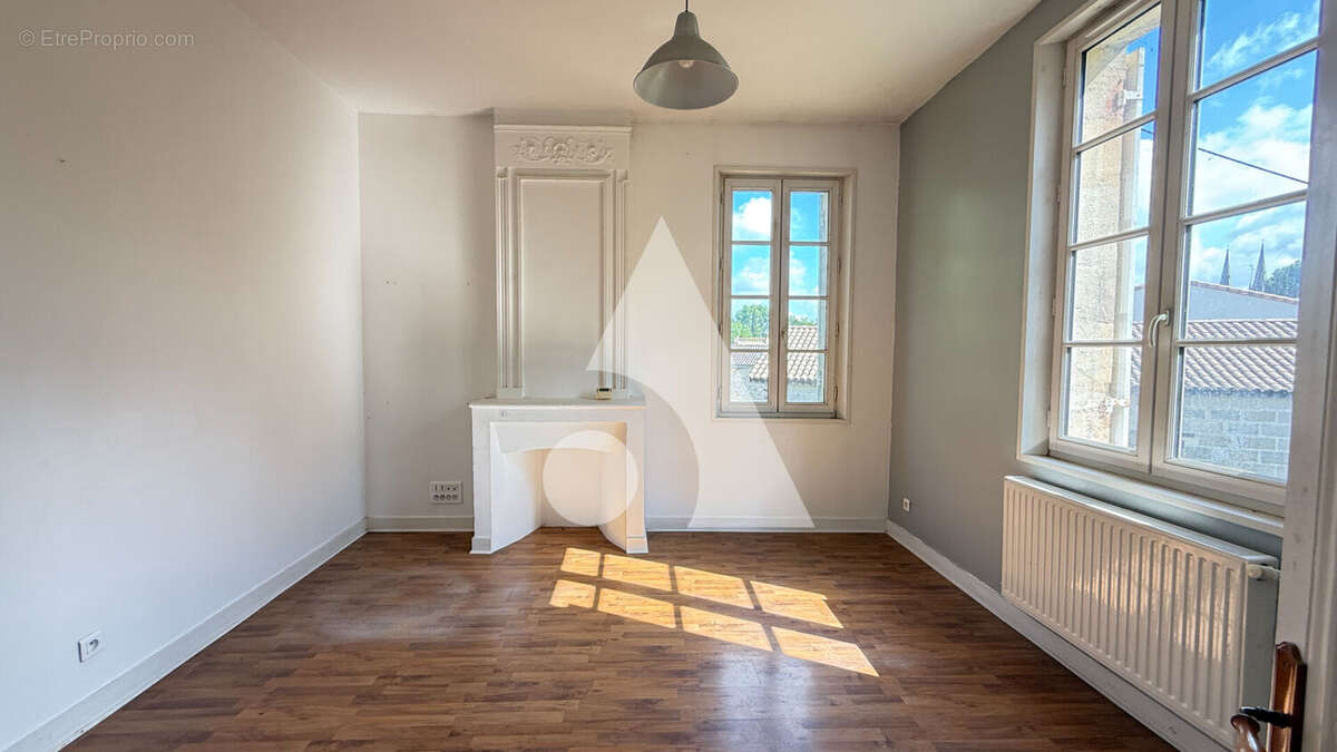 Maison à BRANNE