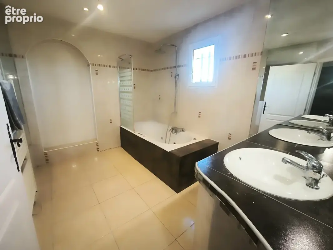 Villa de 145 m2   1 280 m2 de terrain + ancien château d’eau - photo 12