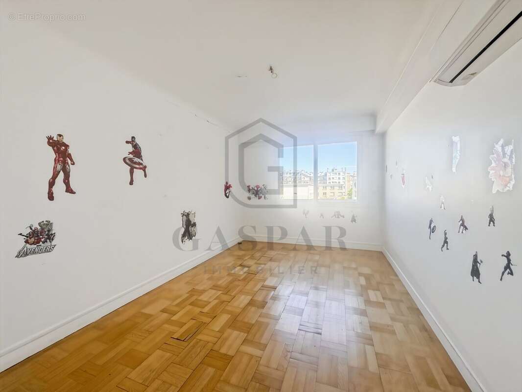 Chambre - Appartement à SAINT-MANDE