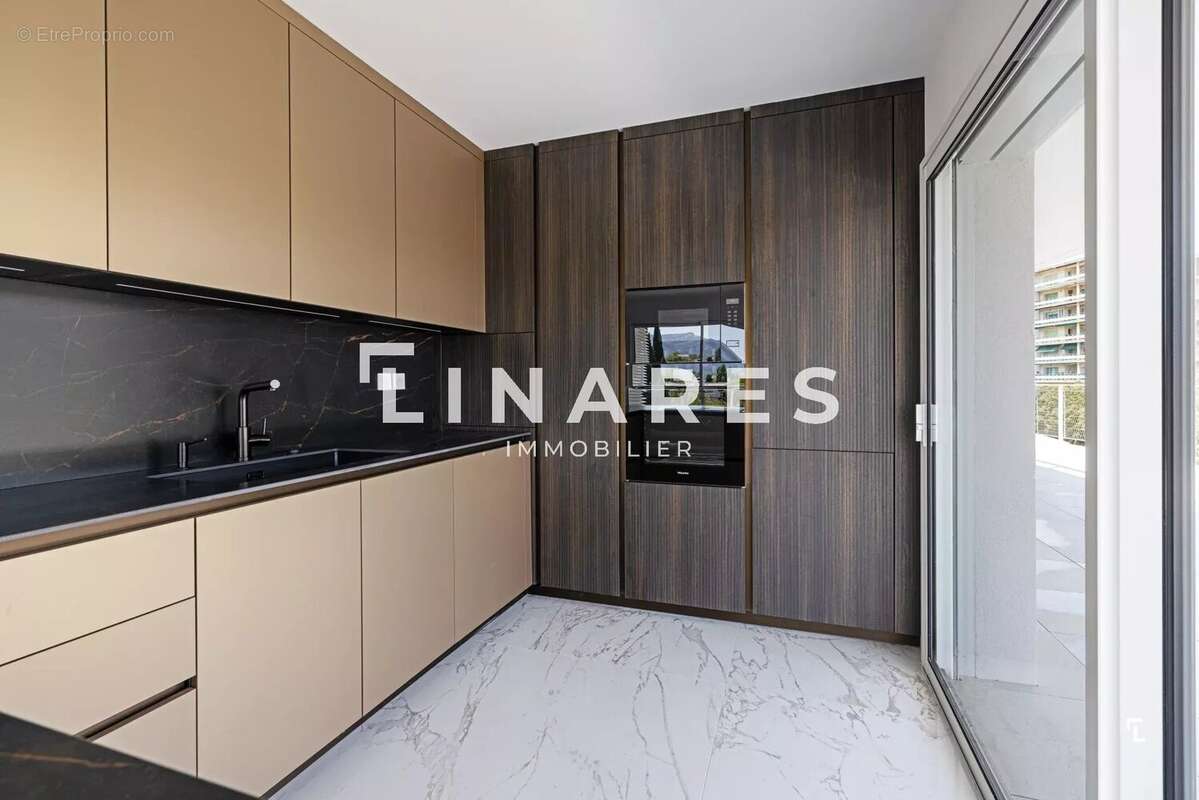LE SKYINE - Appartement T4 de 160m² - Rooftop - Terrasses panoramiques - 13008 - photo 8