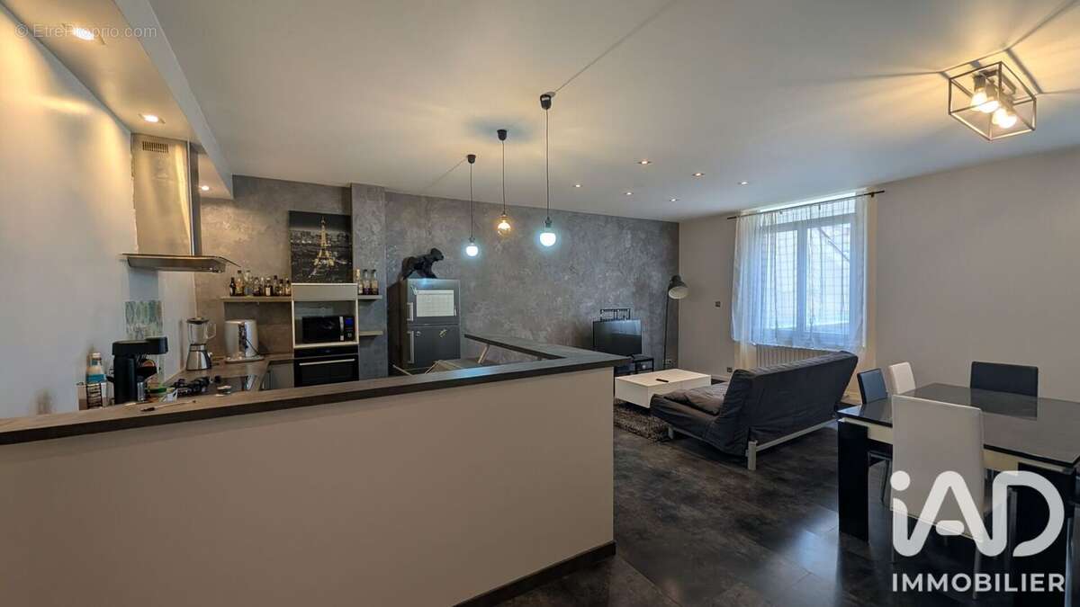 Appartement 79 m² à Saint-Etienne  - photo 3