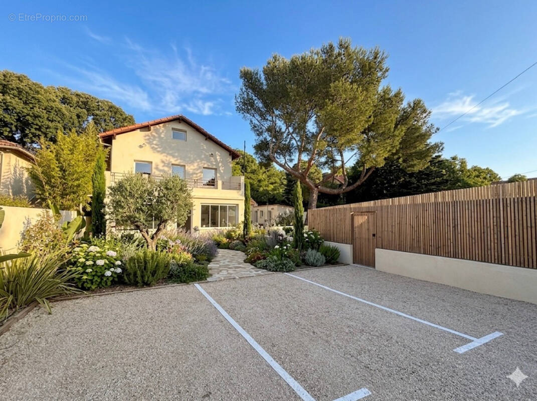Toulon Est Magnifique Duplex en dernier etage avec terrasse - photo 9