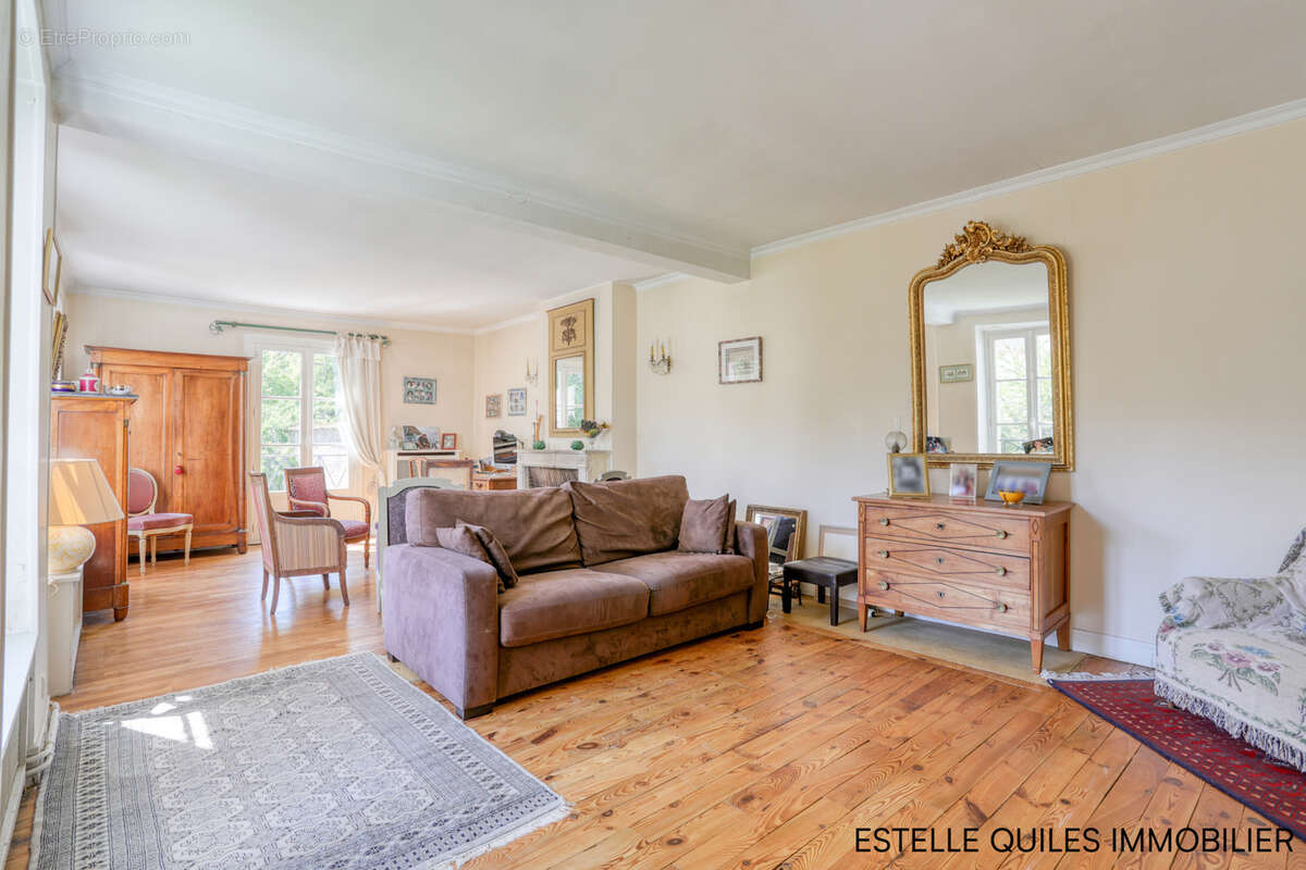 Maison à VERSAILLES