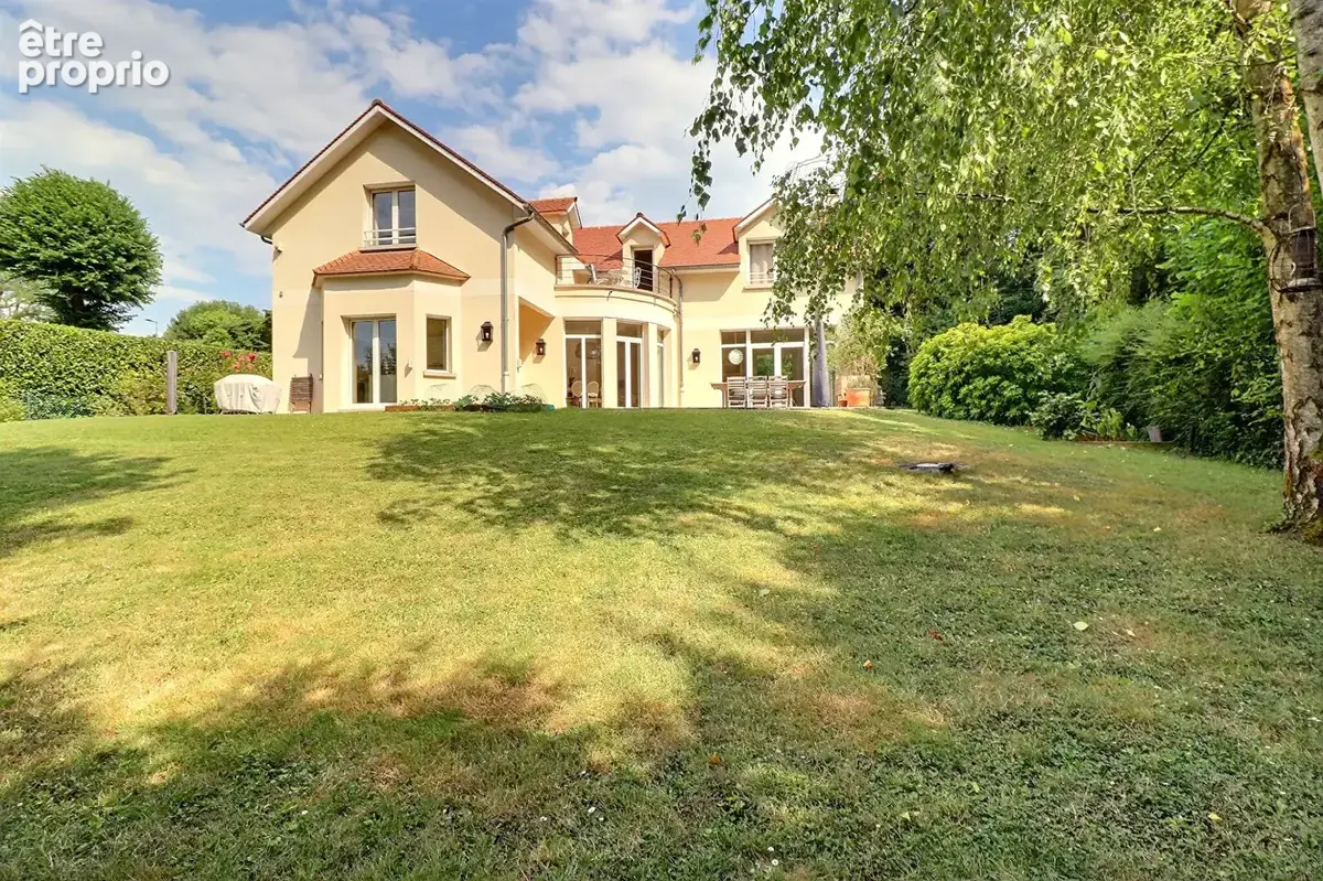 Maison à L'ETANG-LA-VILLE