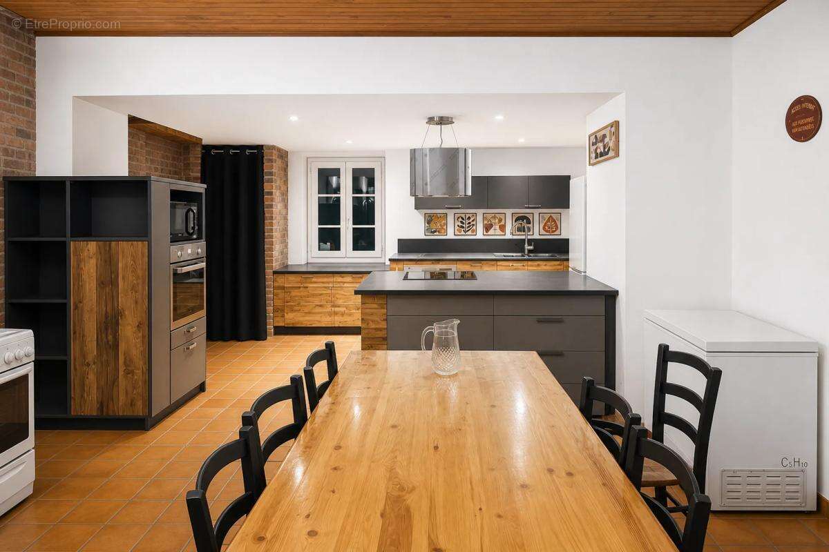 Charmante maison de village à Arbent, 160 m² - photo 5