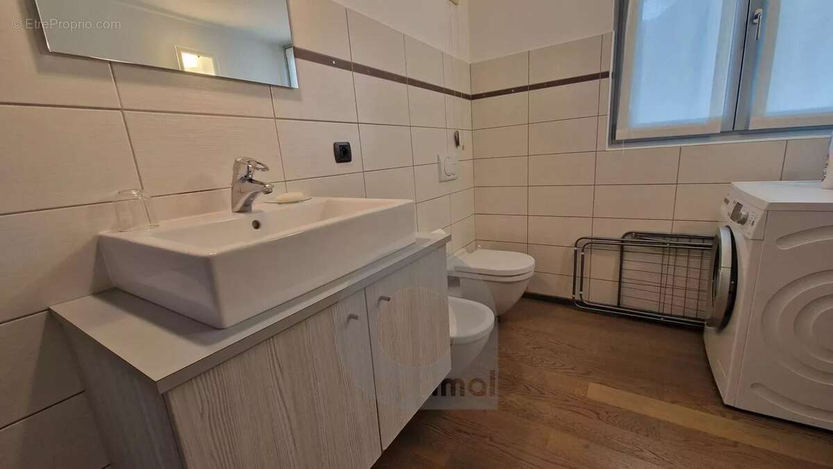 Appartement à ROQUEBRUNE-CAP-MARTIN