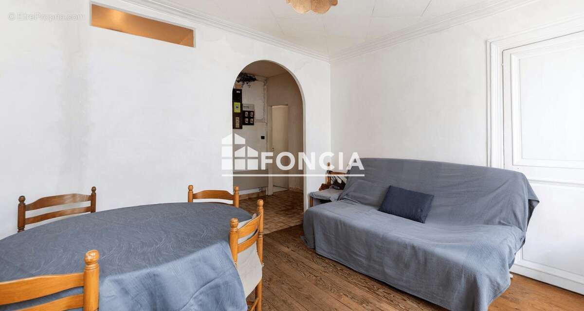 Appartement à PARIS-10E