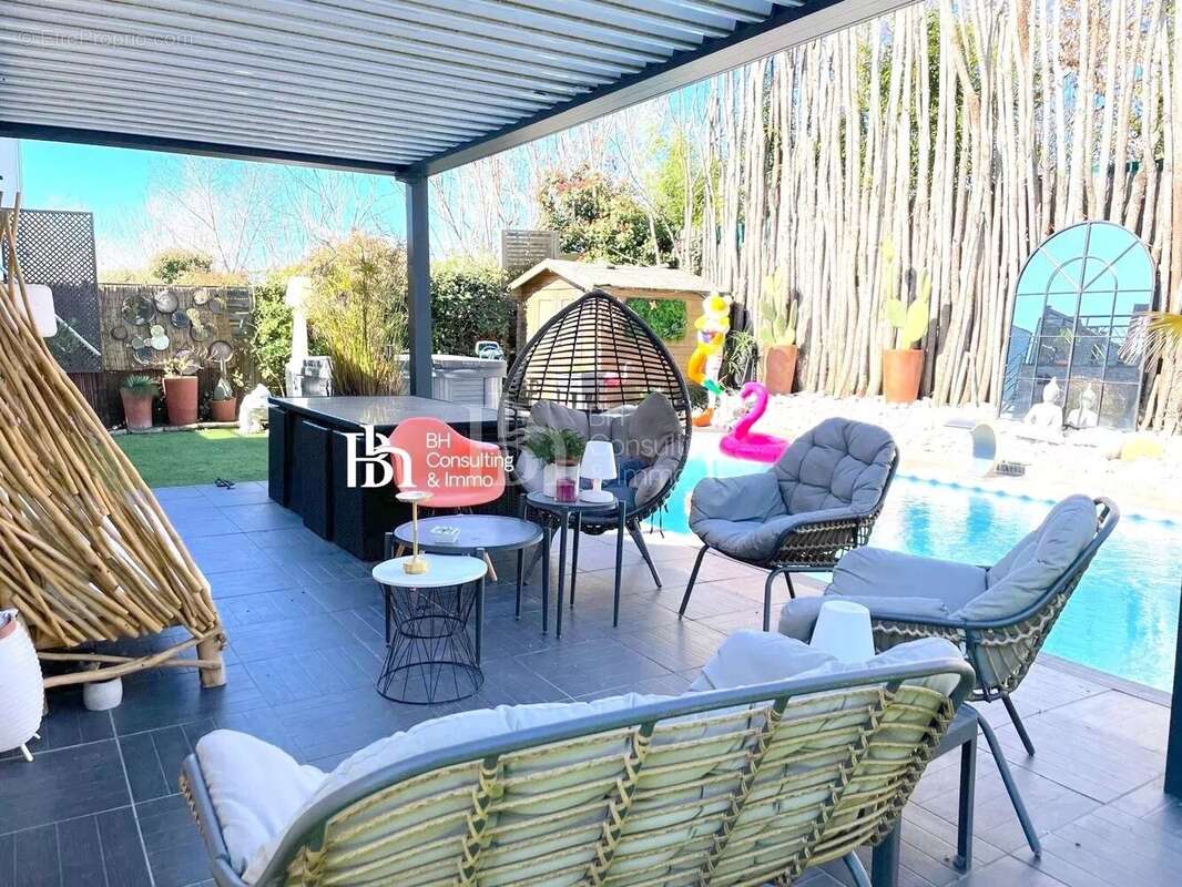 Maison à VILLENAVE-D'ORNON