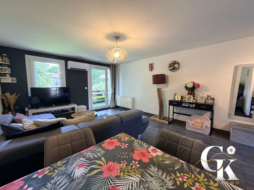 Appartement à VARCES-ALLIERES-ET-RISSET