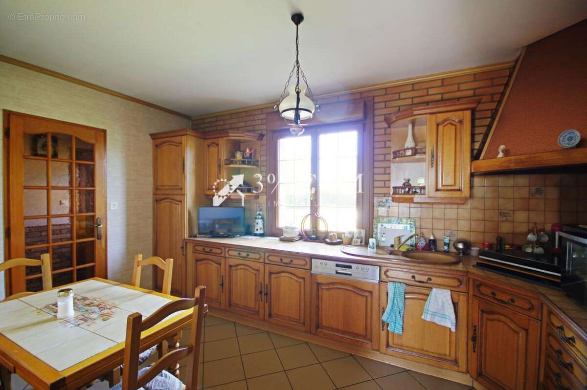 Maison à VIGNACOURT