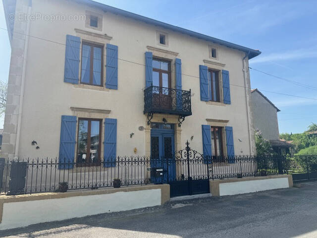 Maison à BEAUCHALOT