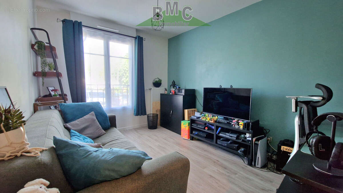 Appartement à LE PLESSIS-BOUCHARD