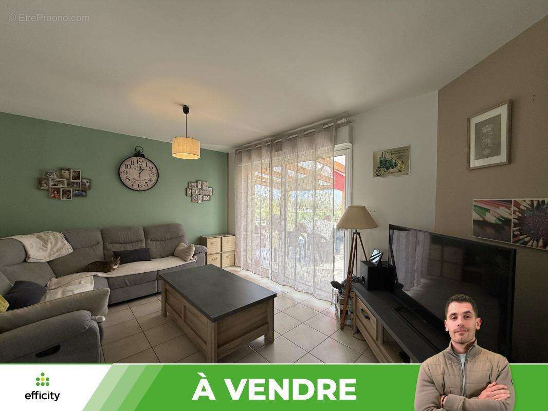 Maison à BONNEUIL-MATOURS