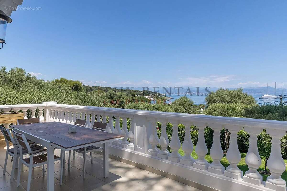 Maison à ANTIBES