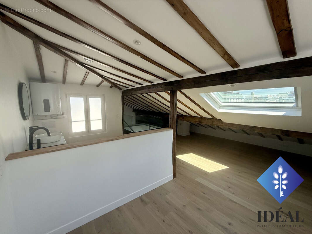 Appartement à PARIS-11E