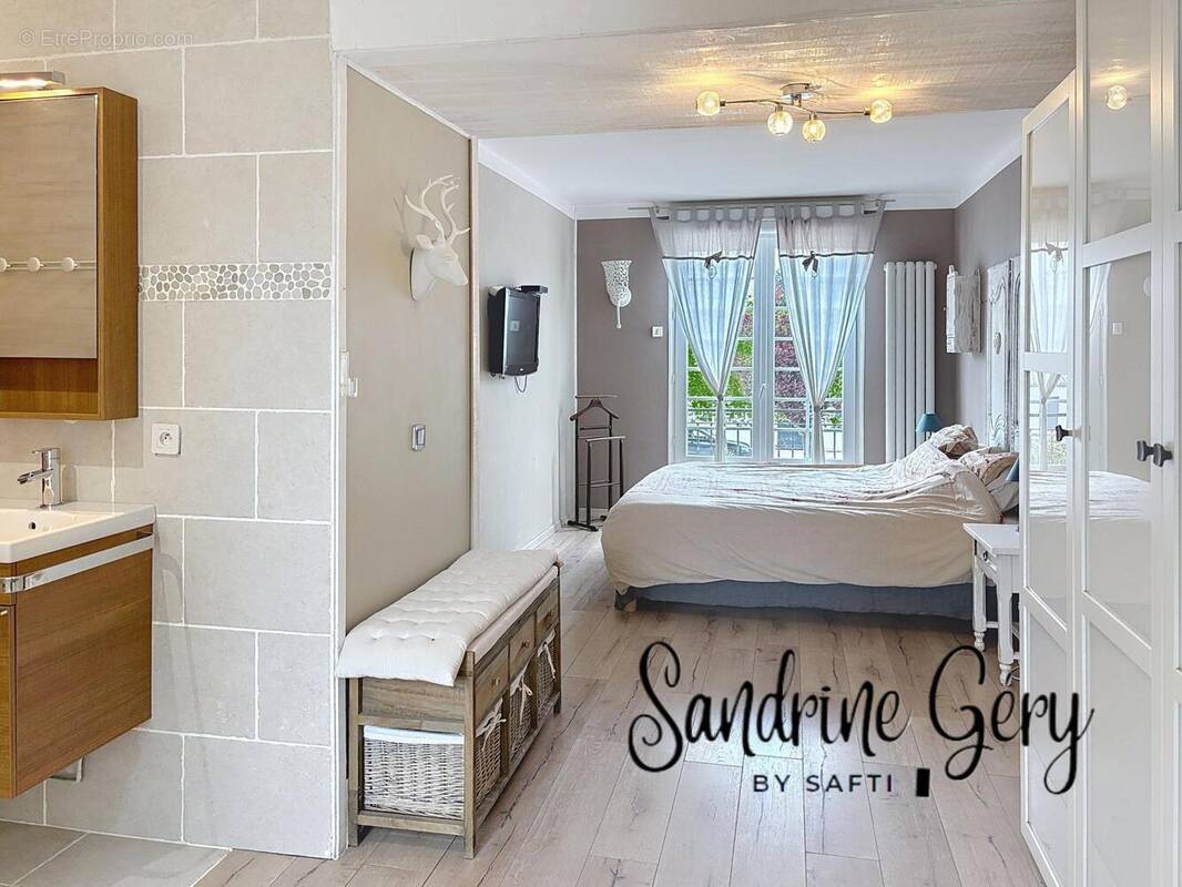 Photo 1 - Maison à SENONNES