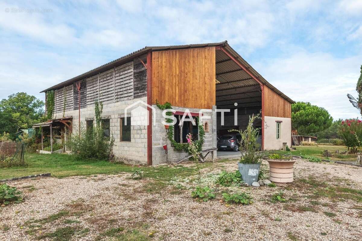 Maison 190 m² à Saint-Andre-De-Double  - photo 6