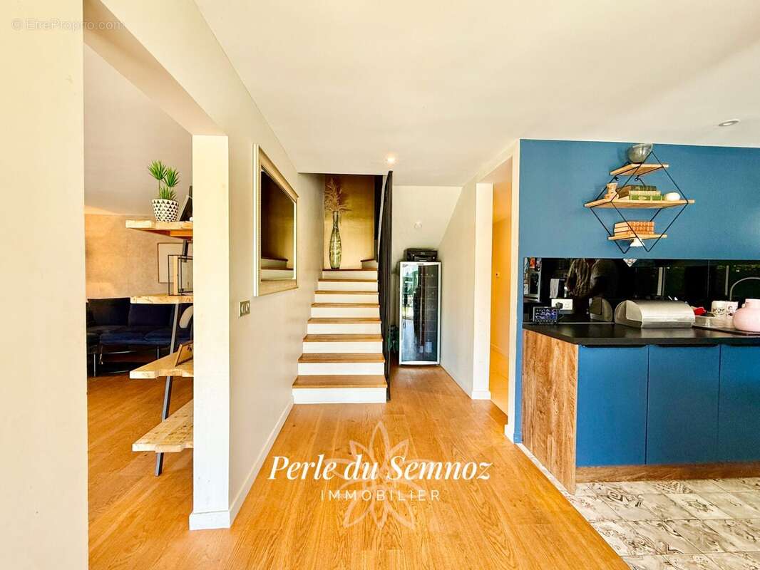 Maison 180 m² à Hauteville-Sur-Fier  - photo 7
