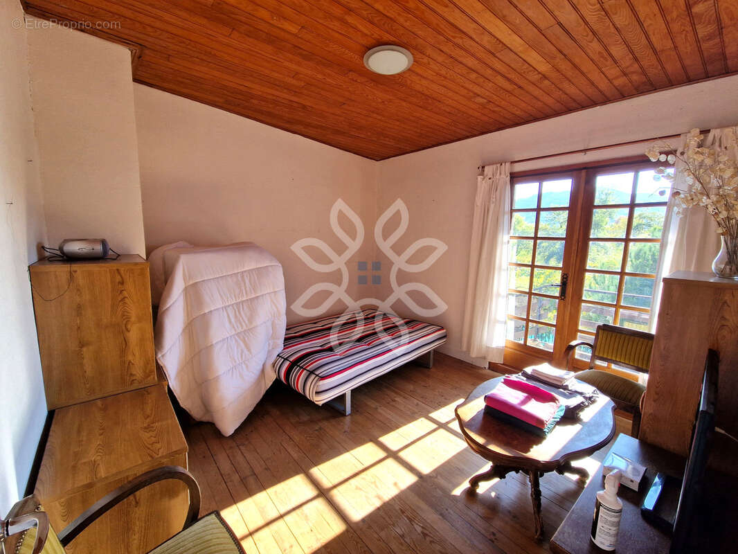 Autre à VILLENEUVE-D&#039;ALLIER