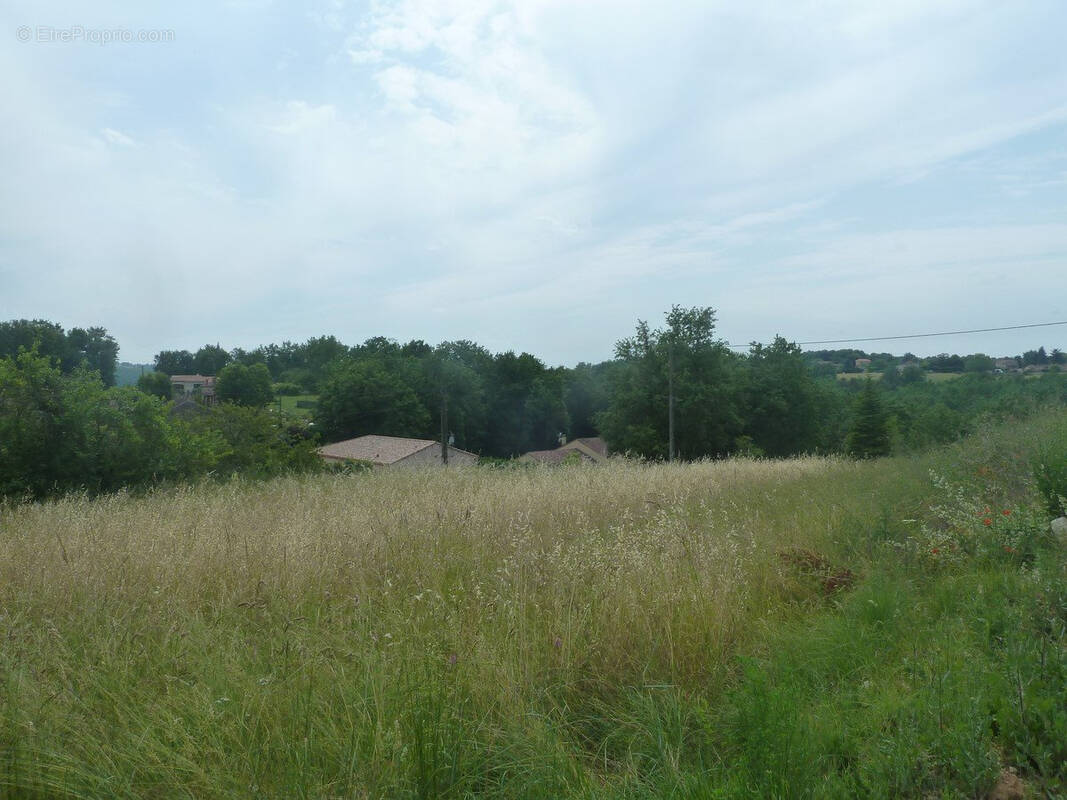 Terrain à SOTURAC