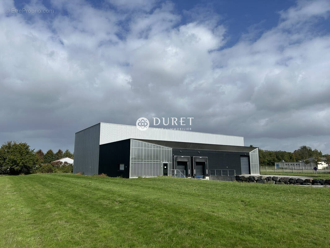 Commerce à LE GIROUARD