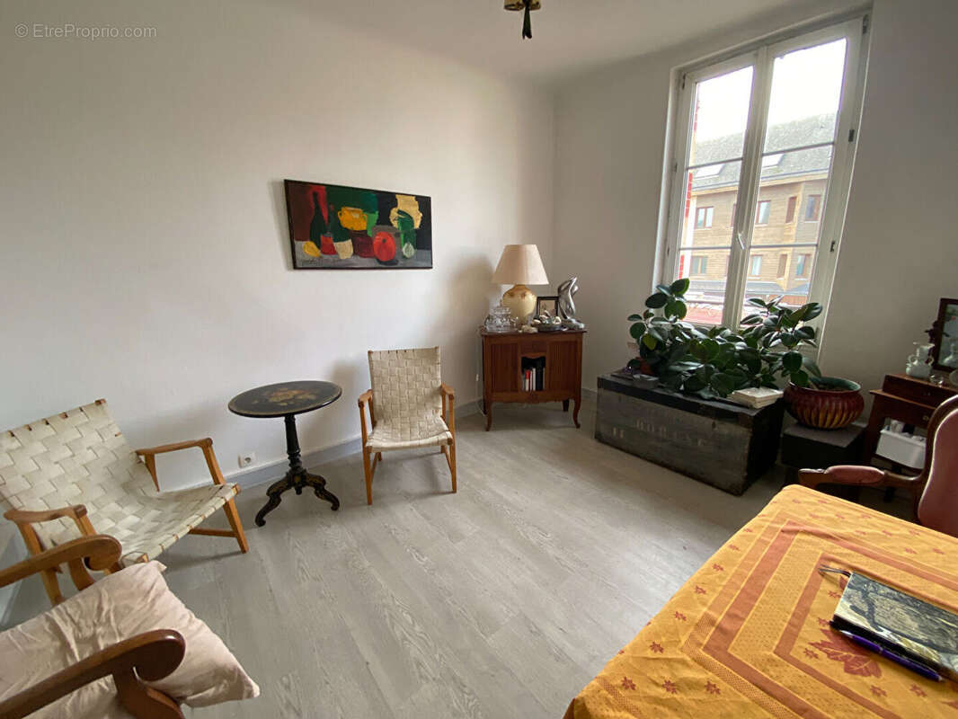 Appartement à OUISTREHAM