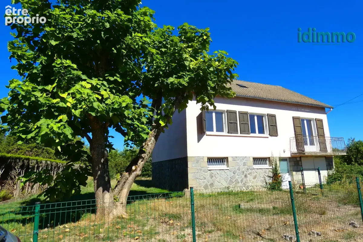 Maison à JUSSAC