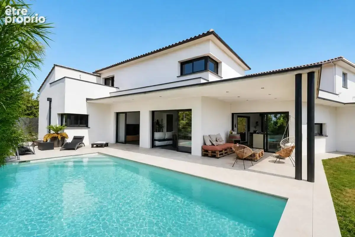 Maison de 6 pièces de 179 m² à Vauvert - photo 2