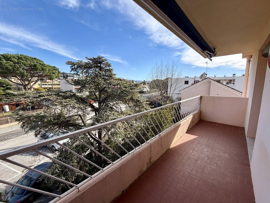 Appartement à SIX-FOURS-LES-PLAGES