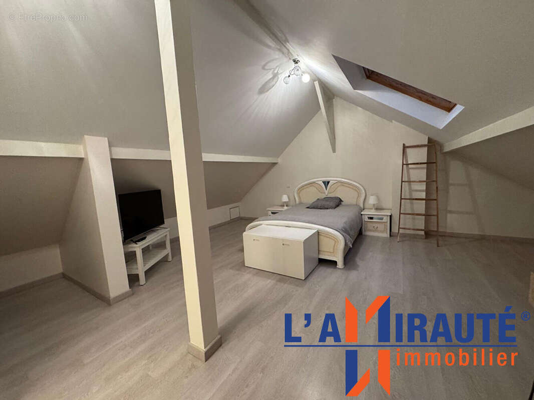 Maison à SARTROUVILLE