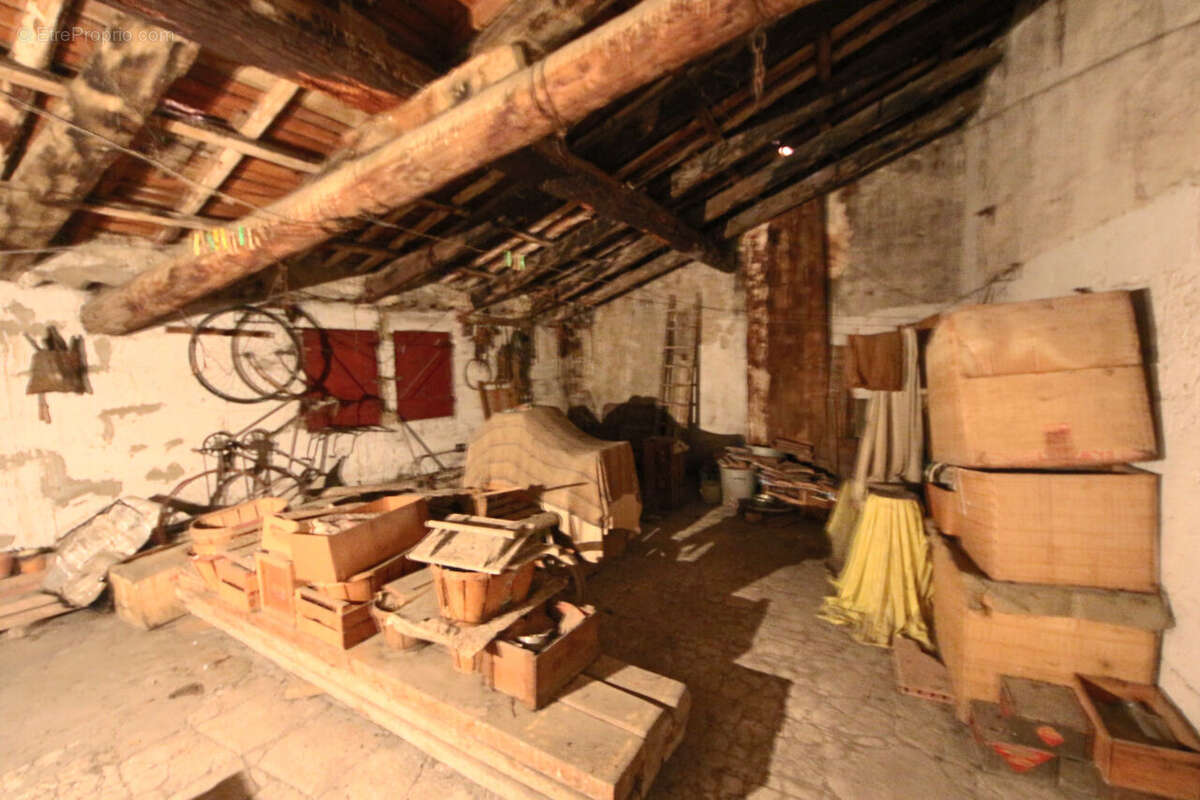 Maison à CHATEAURENARD