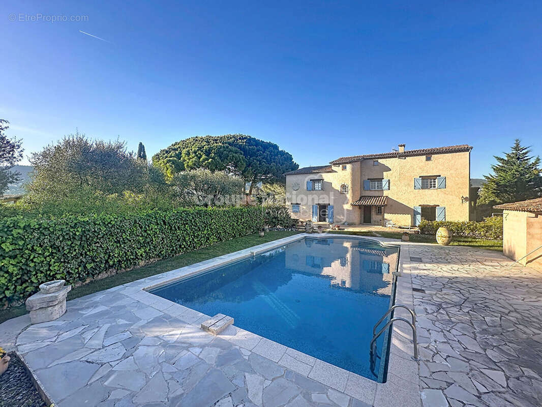 Maison à PEYMEINADE